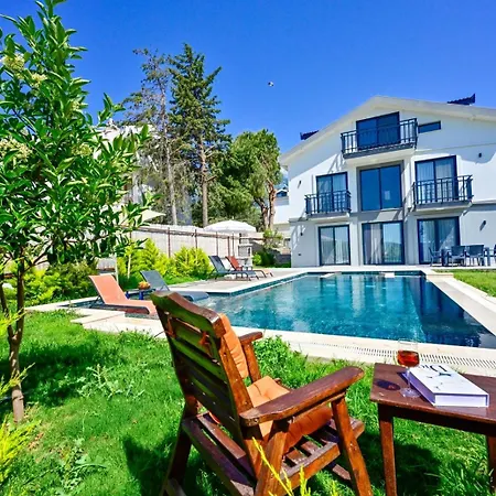 Villa Aura Luxury-modern Stylish For 6 Peeople