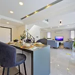 Aura Luxury-modern Stylish For 6 Peeople * フェティエ