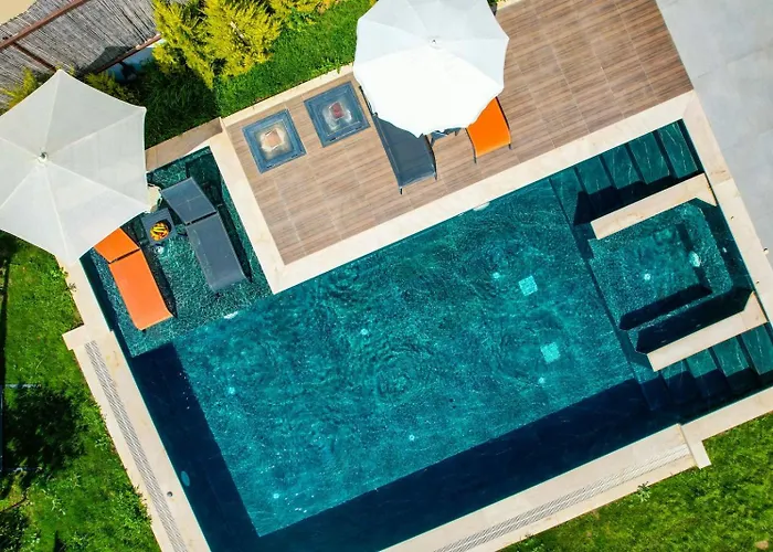 Aura Luxury-modern Stylish For 6 Peeople Villa *